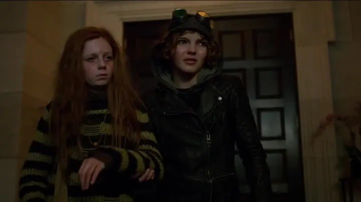 Ivy (Clare Foley) und Cat (Camren Bicondova) in %26bdquo;Gotham%26ldquo; &copy; FOX