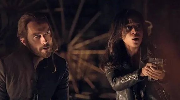 Unschlagbares Team: Ichabod (Tom Mison) und Abbie (Nicole Beharie) in %26bdquo;Paradise Lost%26ldquo; &copy; FOX