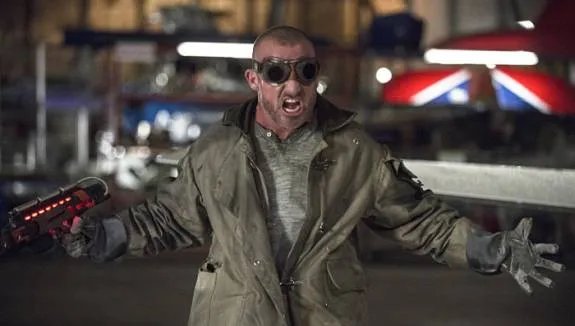 Macht dem Flash die Hölle heiß: Mick Rory aka Heat Wave (Dominic Purcell). &copy; The CW