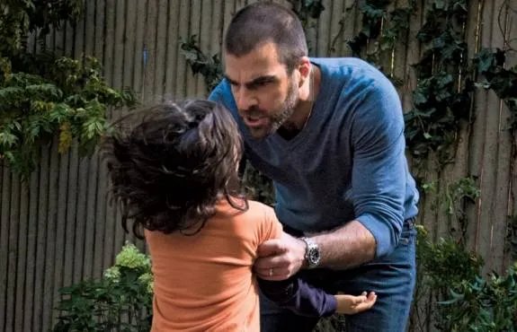 Slap incoming: Harry (Zachary Quinto) kennt einfach kein Halten mehr. &copy; NBC
