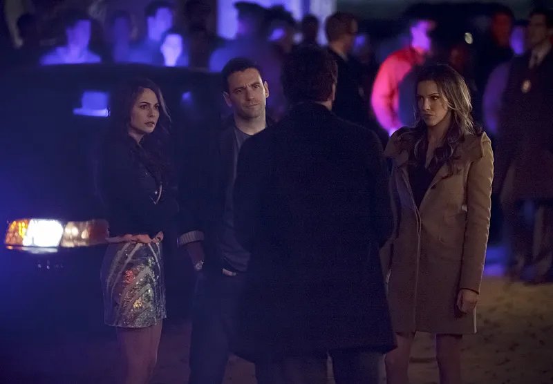 Szenenfoto aus der Episode %26bdquo;The Return%26ldquo; der US-Serie %26bdquo;Arrow%26ldquo; &copy; The CW