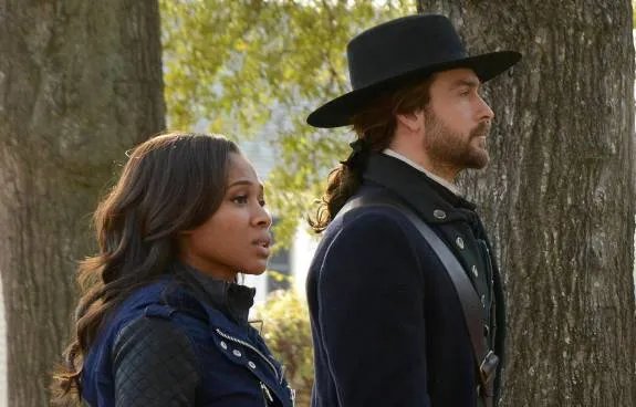 Abbie (Nicole Beharie) und Ichabod (Tom Mison) in %26bdquo;Tempus Fugit%26ldquo;. &copy; FOX