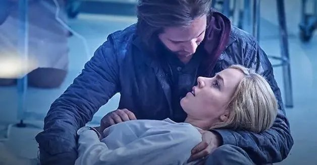 Cassandra stirbt im Jahr 2017 &copy; Syfy