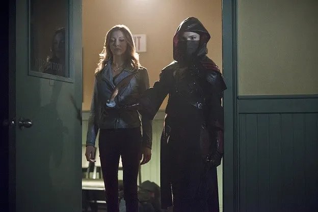 Szenenfoto aus der Episode %26bdquo;The Offer%26ldquo; der US-Serie %26bdquo;Arrow%26ldquo; &copy; The CW