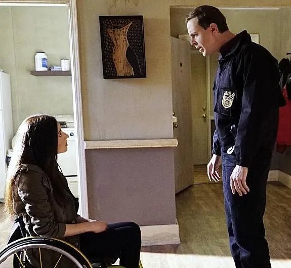 Delilah (Margo Harshman) und McGee (Sean Murray) in %26bdquo;Status Update%26ldquo;. &copy; CBS