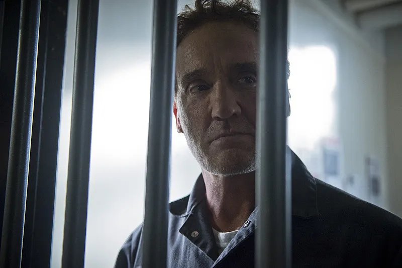 John Wesley Shipp als Henry Allen in %26bdquo;Tricksters%26ldquo; &copy; The CW