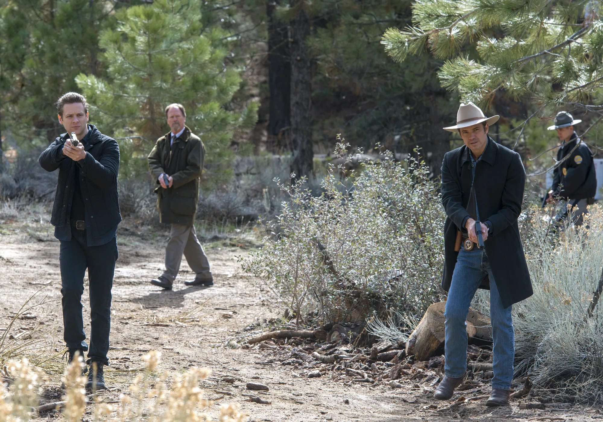 Raylan (Timothy Olyphant) und Co auf der Jagd nach Ava (Joelle Carter) in %26bdquo;Fugitive Number One%26ldquo; &copy; FX