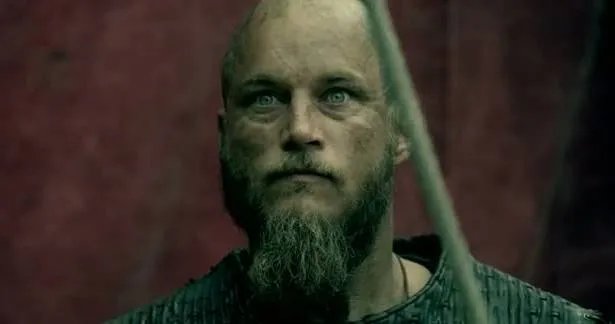 Travis Fimmel als Ragnar Lothbrok in %26bdquo;To the Gates!%26ldquo; &copy; History