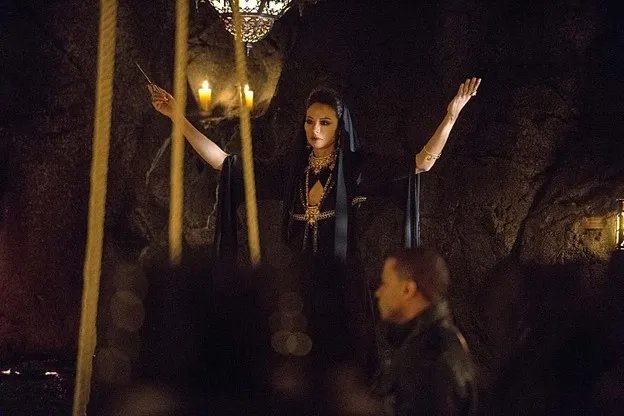 Szenenfoto aus der Episode %26bdquo;The Fallen%26ldquo; der US-Serie %26bdquo;Arrow%26ldquo; &copy; The CW