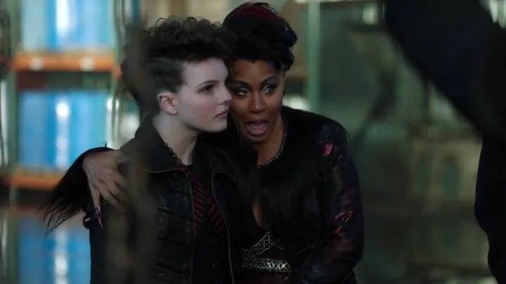 Camren Bicondova und Jada Pinkett-Smith in %26bdquo;Gotham%26ldquo; &copy; Fox