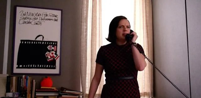 Peggy (Elisabeth Moss) bei ihrem letzten Gespräch mit Don &copy; AMC