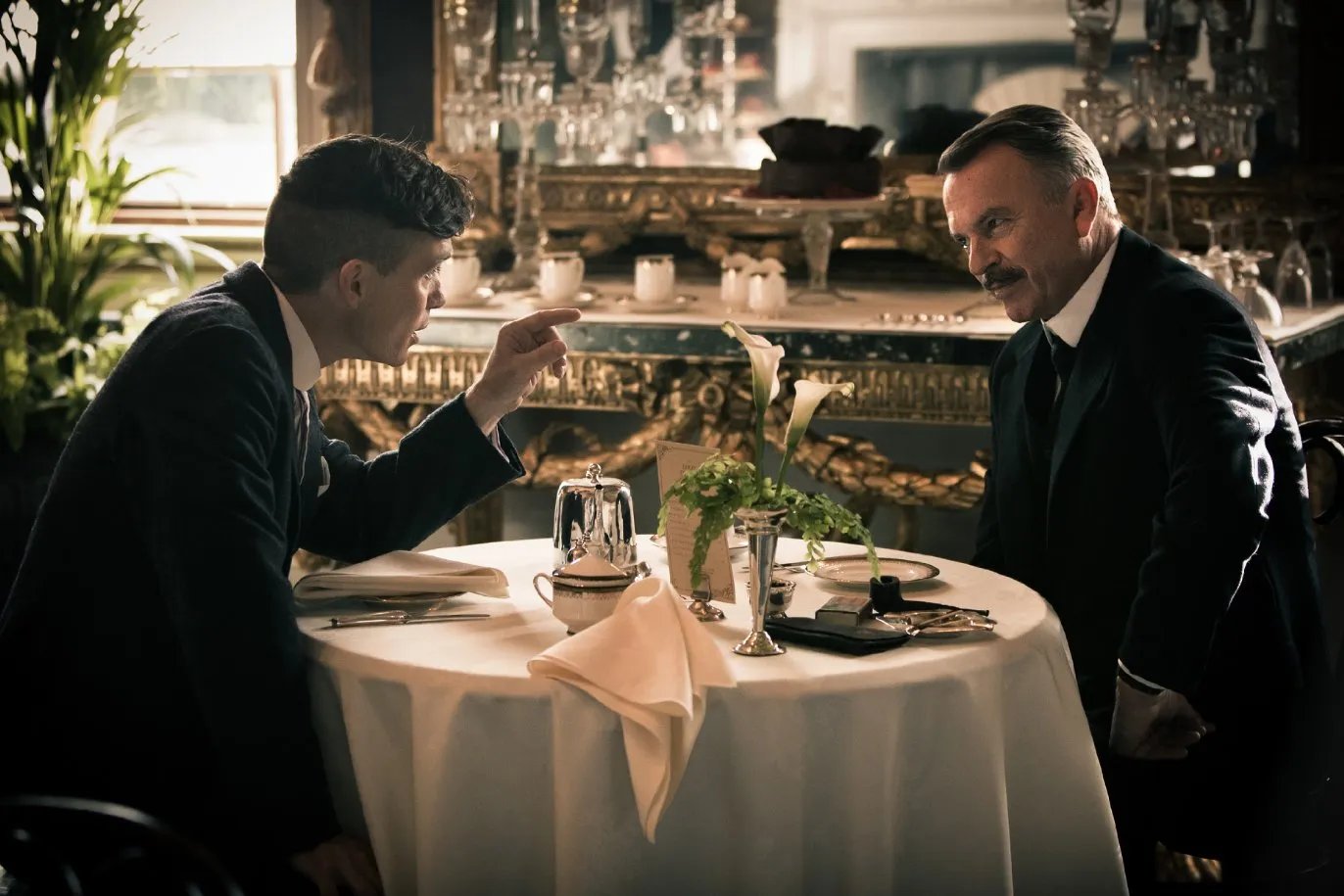 Cillian Murphy und Sam Neill liefern sich ein packendes Duell. © BBC Two
