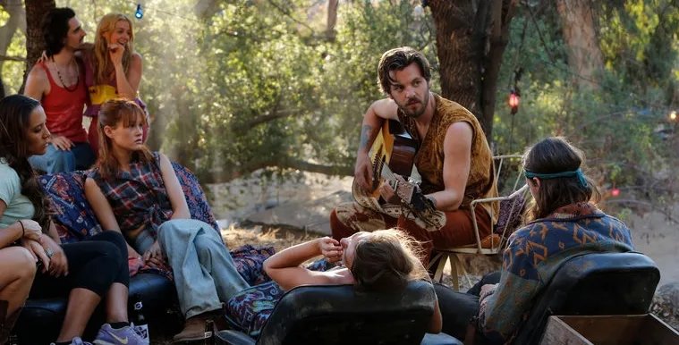 Charles Manson (Gethin Anthony) und seine Hippiekommune &copy; NBC