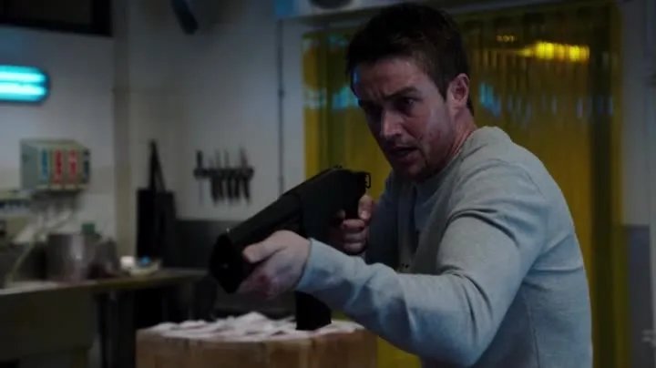 Major (Robert Buckley) sieht rot. © The CW
