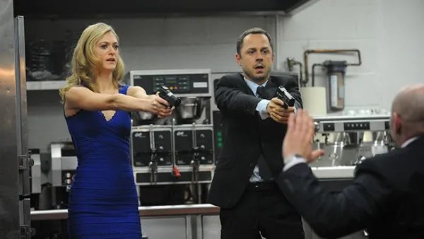 Marin Ireland und Giovanni Ribisi in %26bdquo;Sneaky Pete%26ldquo; © Amazon Studios