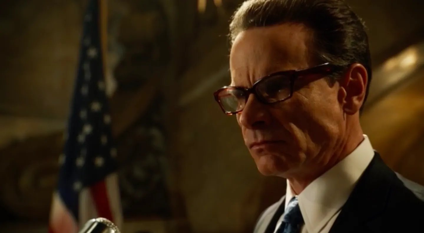 Commissioner Loeb (Peter Scolari) legt seinen %26bdquo;Commissioner%26ldquo; hin. &copy; FOX