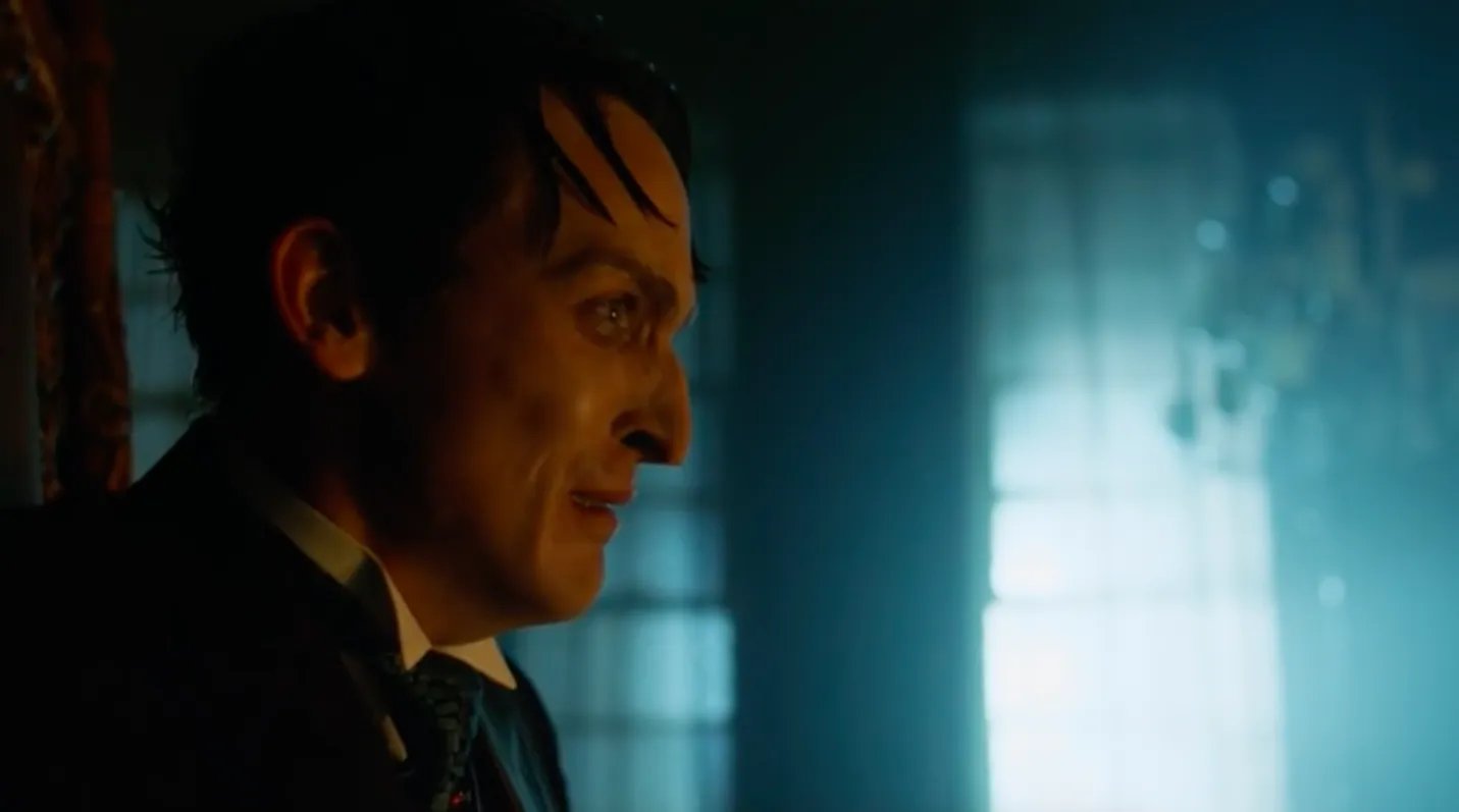 Oswald (Robin Lord Taylor) verliert seine Nerven. &copy; FOX