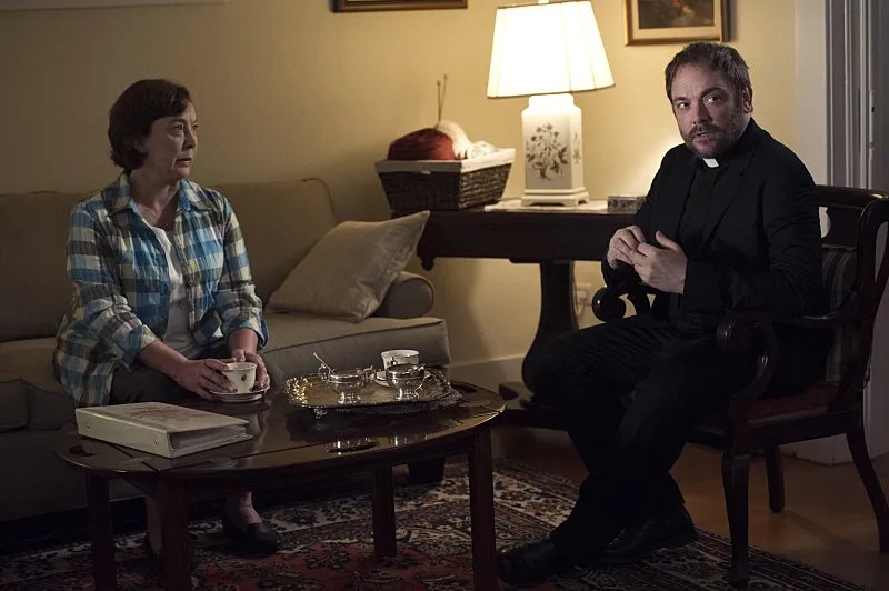 Crawley und Barb in %26bdquo;Supernatural%26ldquo; &copy; The CW