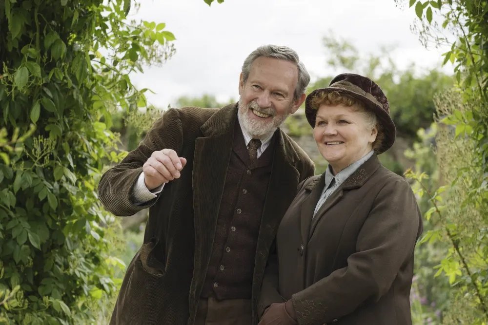 Ms. Patmore und Mr. Mason in %26bdquo;Downton Abbey%26ldquo; &copy; ITV