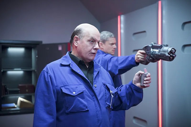 Michael Ironside in %26bdquo;Family of Rogues%26ldquo; &copy; The CW