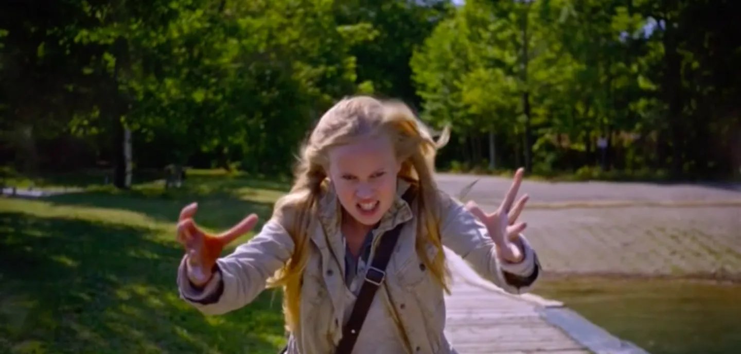 Kinder an die Macht: Malina (Danika Yarosh) soll mit Tommy die Welt retten. &copy; NBC