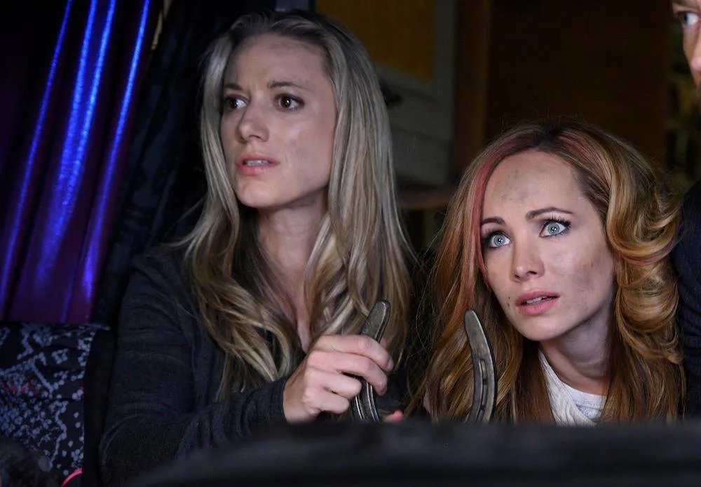 Kenzi und Lauren %26bdquo;Lost Girl%26ldquo; © Showcase