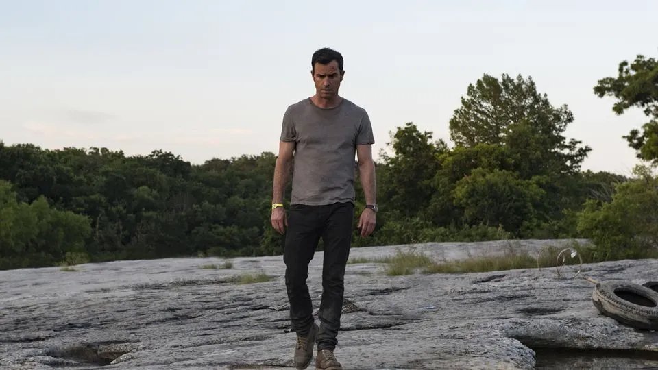 Kevin (Justin Theroux) kehrt zum Ort seines angeblichen Selbstmordversuchs zurück. © HBO