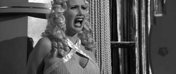 Offizielles Szenenbild aus der %26bdquo;Star Trek: Voyager%26ldquo;-Episode %26bdquo;Bride of Chaotica!%26ldquo;. © Paramount