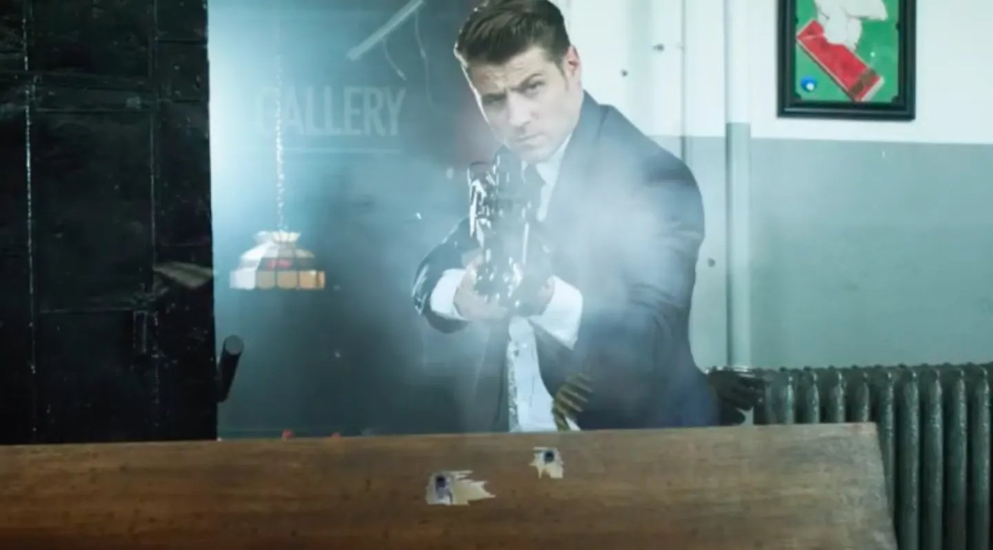 Jim (Ben McKenzie) darf wieder als Underdog von %26bdquo;Gotham%26ldquo; fungieren. &copy; FOX