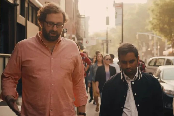 Arnold (Eric Wareheim; l.) hat etwas eigentümliche Ansichten zum Thema Kinderkriegen. &copy; Netflix