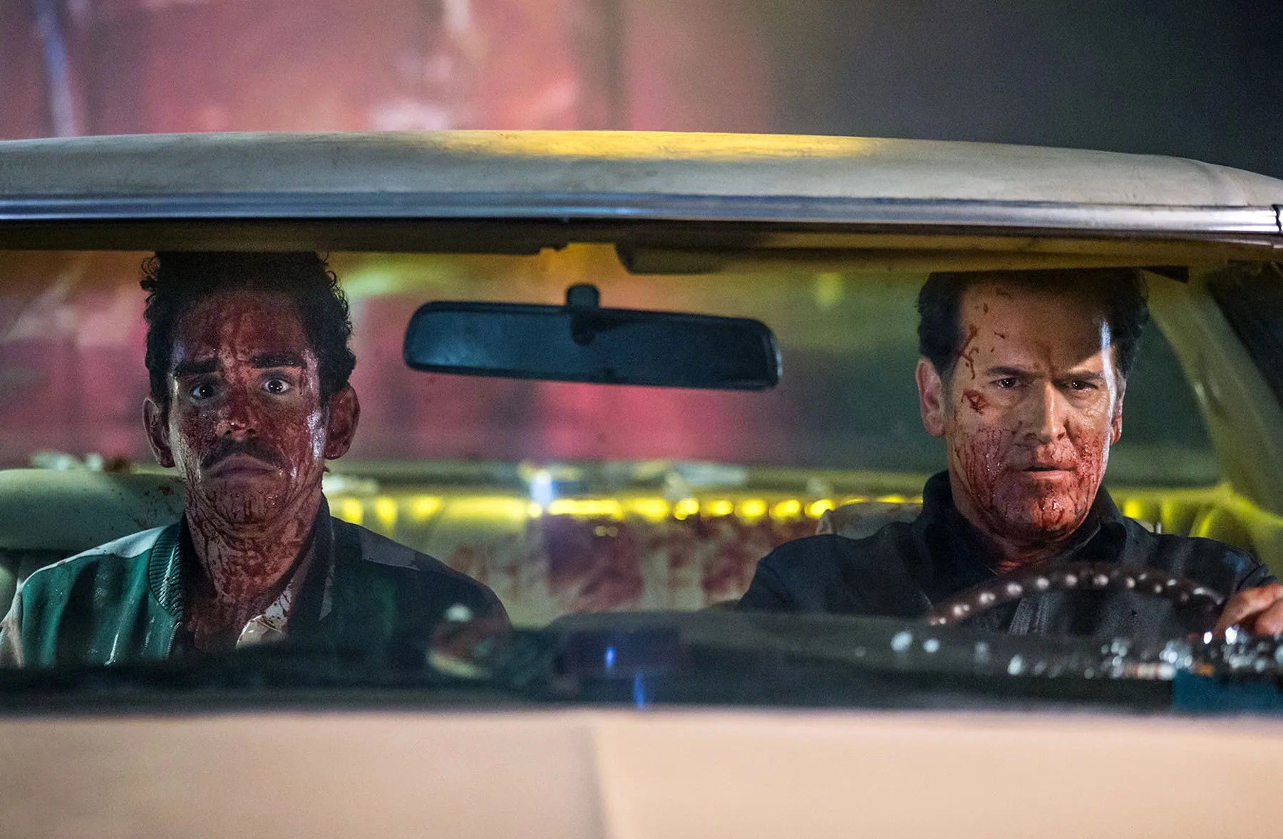 Auch in der zweiten Episode von %26bdquo;Ash vs. Evil Dead%26ldquo; bleibt kein Auge trocken &copy; Starz!