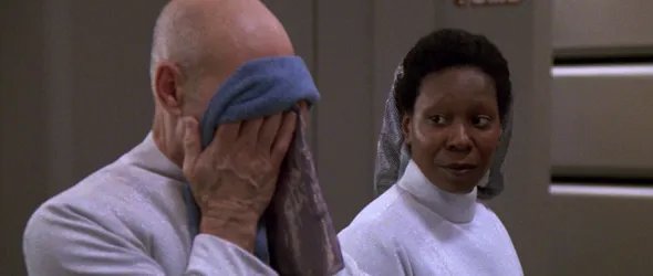 Offizielles Szenenbild aus der %26bdquo;Star Trek: The Next Generation%26ldquo;-Episode %26bdquo;I