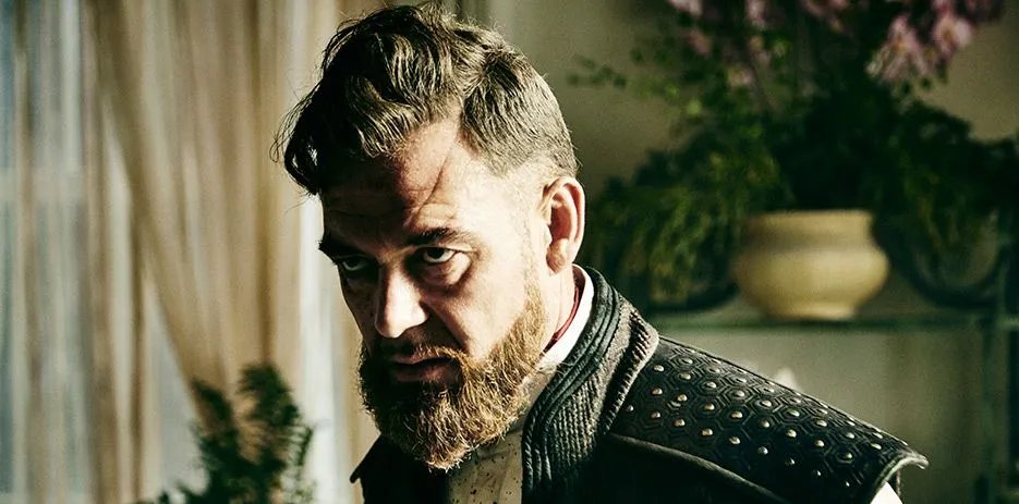 Marton Csokas als Baron Quinn in %26bdquo;Into the Badlands%26ldquo; &copy; AMC