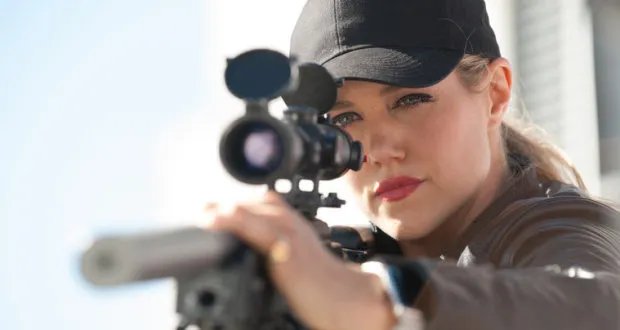 Charity Wakefield in %26bdquo;The Player%26ldquo; &copy; NBC