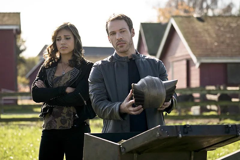 Szenenbild aus der %26bdquo;Arrow%26ldquo;-Episode %26bdquo;Legends of Yesterday%26ldquo; &copy; The CW