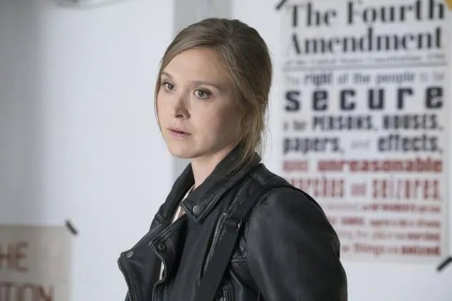 Laura Sutton (Sarah Sokolovic) wird zum Stillschweigen gebracht. &copy; Showtime