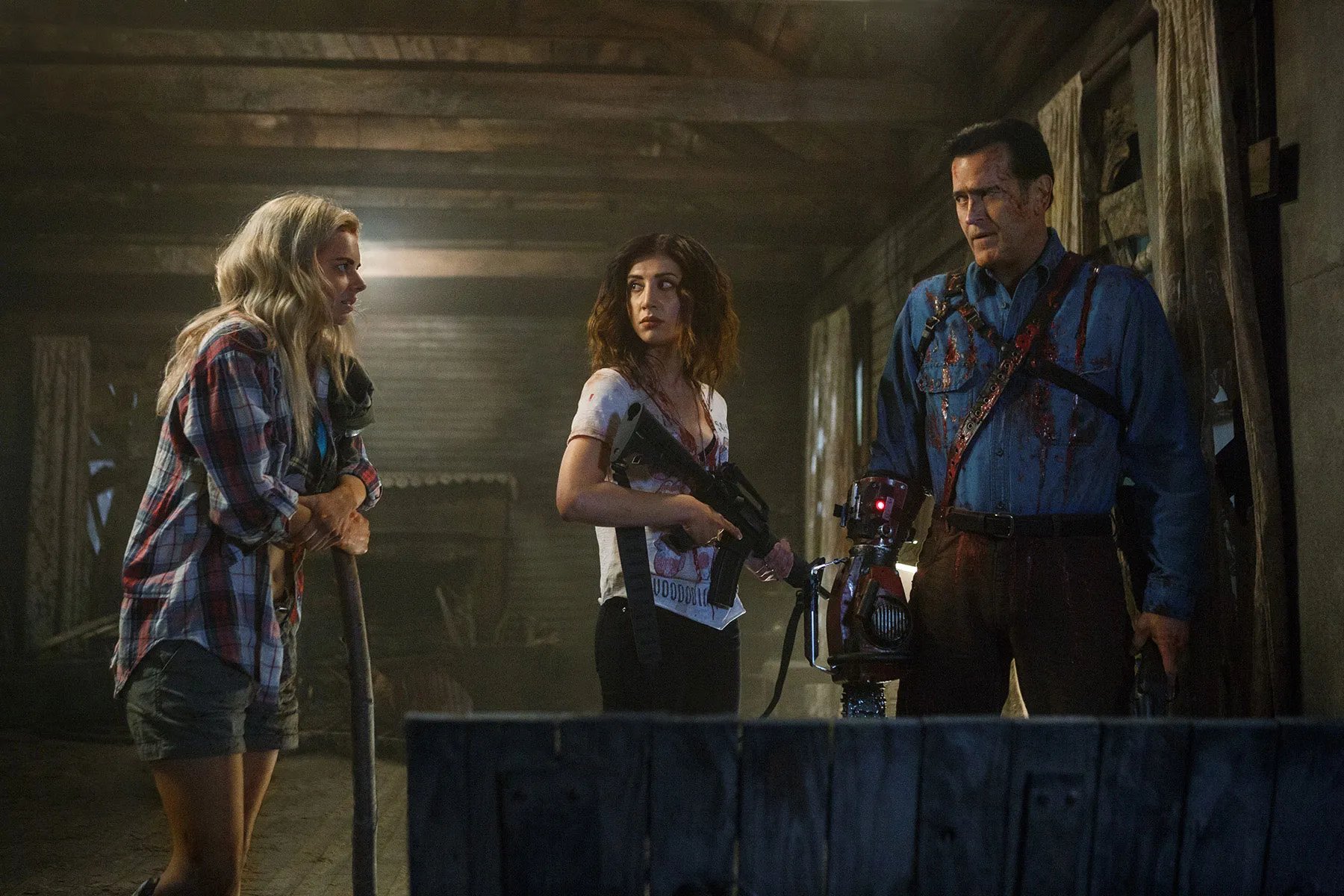Neuzugang Heather mit Kelly und Ash &copy; Starz!