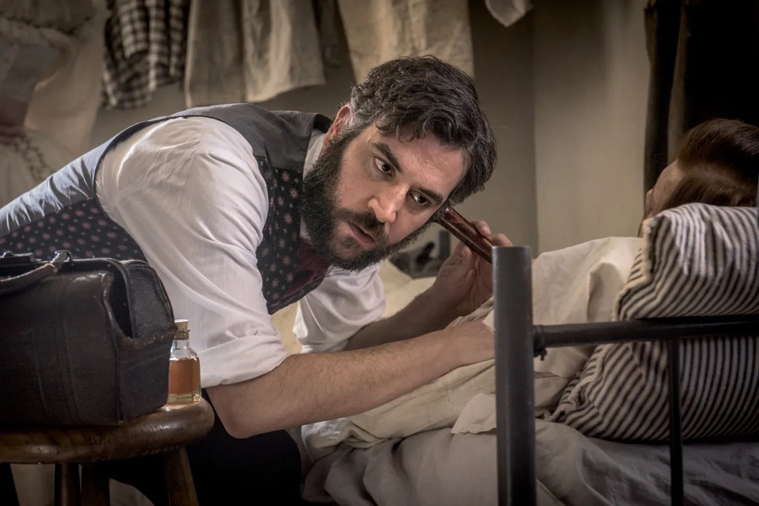 Josh Radnor in %26bdquo;Mercy Street%26ldquo;. &copy; PBS