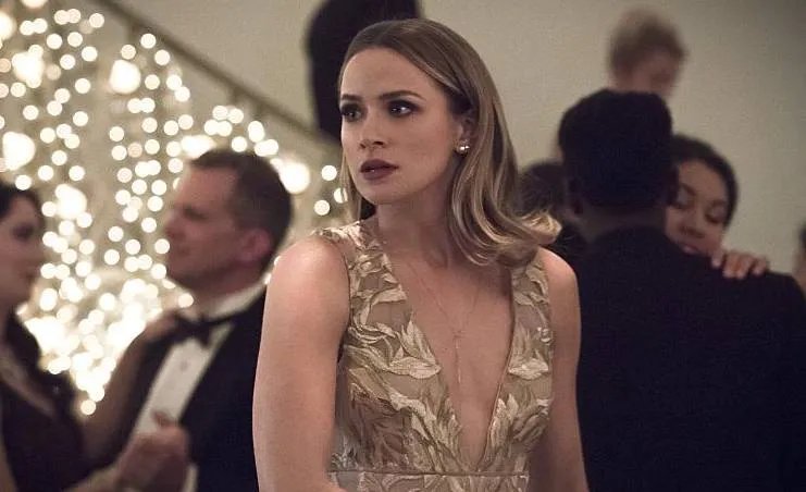 Shantel VanSanten als Patty Spivot in %26bdquo;Potential Energy%26ldquo; &copy; The CW