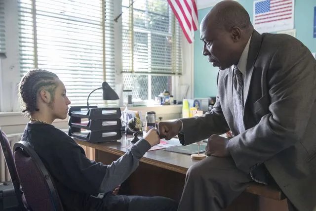 Funktioniert gar nicht: Der Handlungsbogen um Carl (Ethan Cutkosky; l.) &copy; Showtime