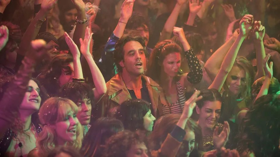 Inmitten eines Drogenrauschs hat Richie Finestra (Bobby Cannavale) eine musikalische Erleuchtung. &copy; HBO