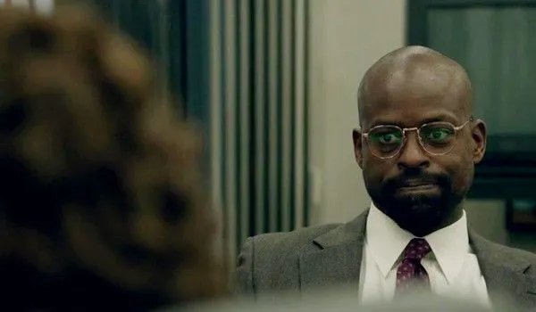 Chris Darden (Sterling K. Brown) ist skeptisch. &copy; FX
