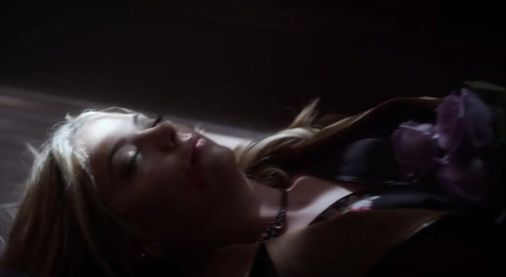 Wird Hannah das Staffelfinale von %26bdquo;Pretty Little Liars%26ldquo; überleben? © Freeform