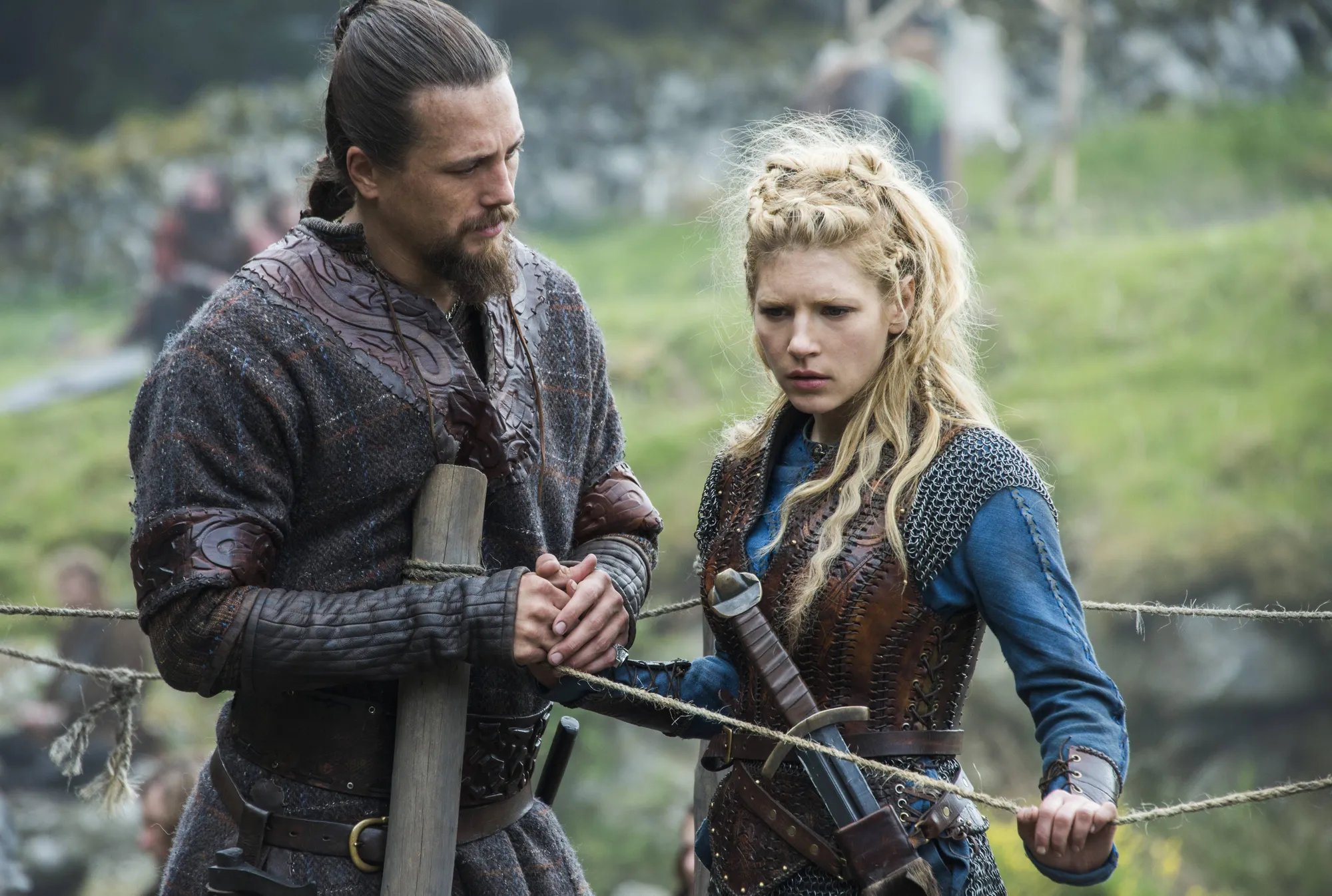 Kalf (Ben Robson) und Lagertha (Katheryn Winnick) in %26bdquo;Promised%26ldquo; &copy; History