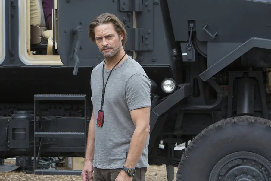 Josh Holloway in %26bdquo;Colony%26ldquo;. &copy; USA Network