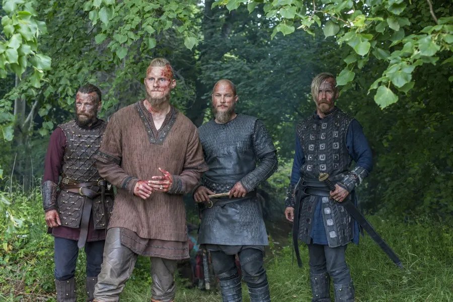 Ragnar (Travis Fimmel) und seine Wikinger in %26bdquo;What Might Have Been%26ldquo; &copy; History