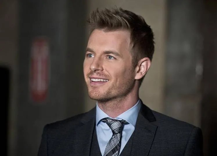 Rick Cosnett in %26bdquo;Flash Back%26ldquo; © The CW