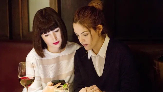 Kate Lyn Sheil und Riley Keough in %26bdquo;The Girlfriend Experience%26ldquo; &copy; Starz