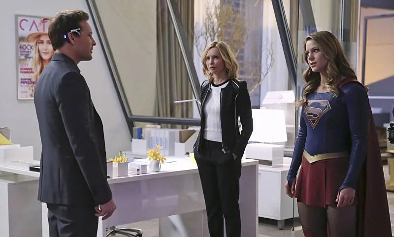 Maxwell Lord (Peter Facinelli); Cat Grant (Calista Flockhart) und Supergirl (Melissa Benoist) in %26bdquo;Myriad%26ldquo; &copy; CBS