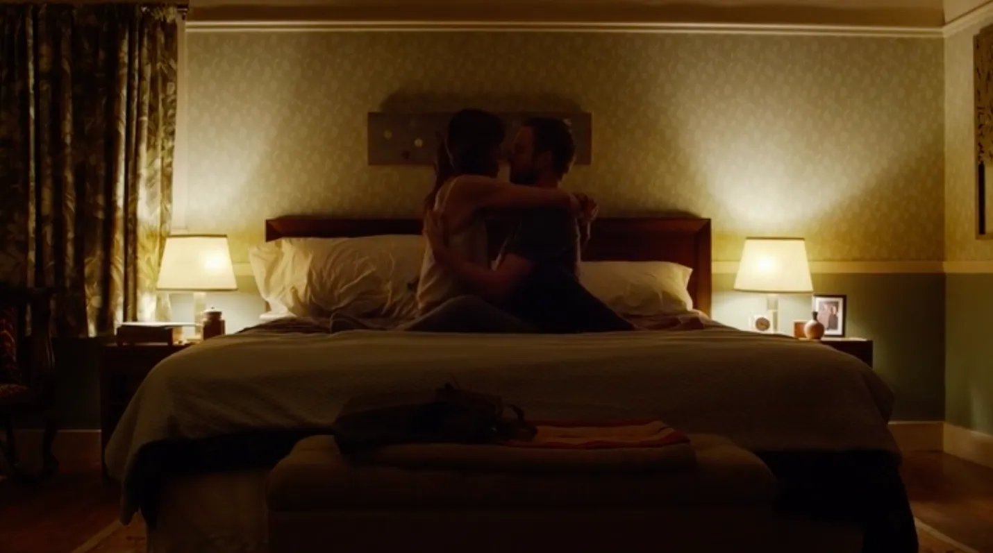 Eddie (Aaron Paul) und Sarah (Michelle Monaghan) versuchen